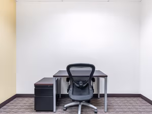 5 Person Private Office