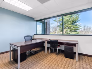 1 Person Coworking Desk