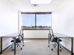10 Person Private Office