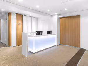 7 Person Private Office