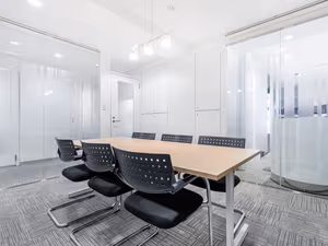 4 Person Private Office