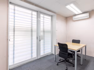 5 Person Private Office