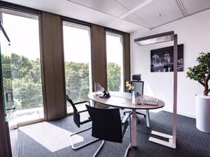 4 Person Private Office