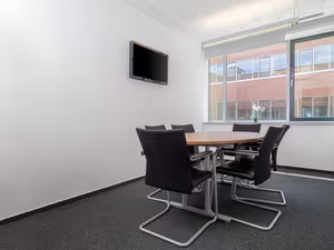 5 Person Private Office