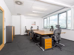 1 Person Private Office