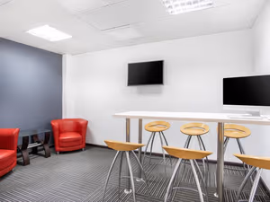 7 Person Private Office