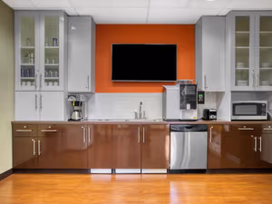 1 Person Virtual Office