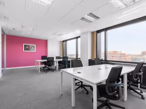 10 Person Private Office