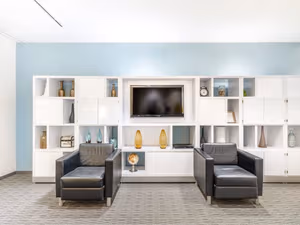 25 Person Private Office