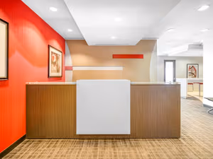 10 Person Private Office