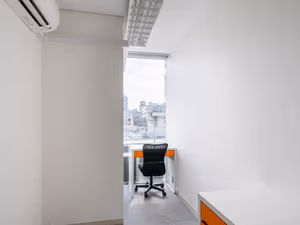 1 Person Coworking Desk