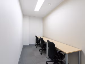 4 Person Private Office