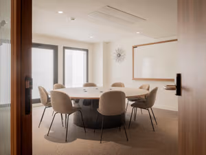 25 Person Private Office