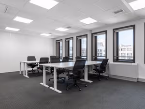 7 Person Private Office