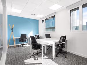 5 Person Private Office