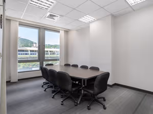 30 Person Private Office