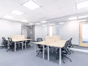 40 Person Private Office