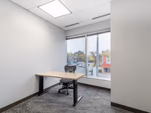 10 Person Private Office