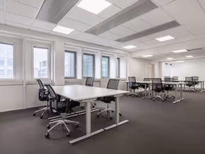 4 Person Private Office