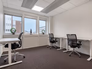 15 Person Private Office