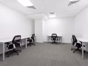 5 Person Private Office