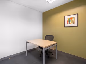 10 Person Private Office
