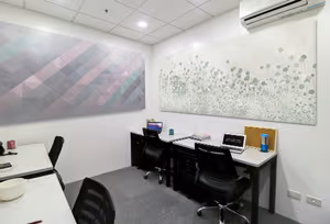 5 Person Private Office