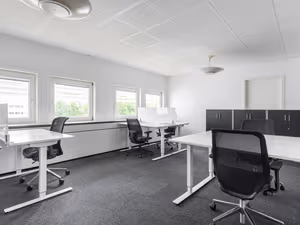 1 Person Virtual Office