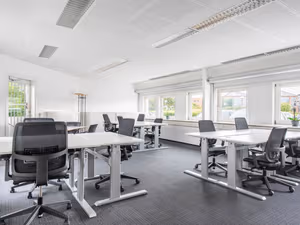 1 Person Coworking Desk