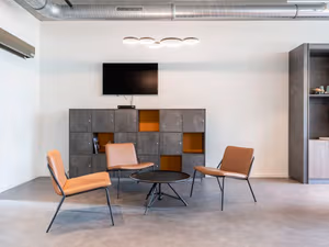 10 Person Private Office