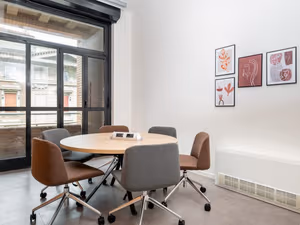 5 Person Private Office