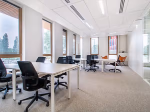 1 Person Private Office