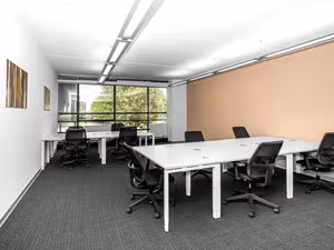 7 Person Private Office