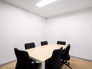 10 Person Private Office