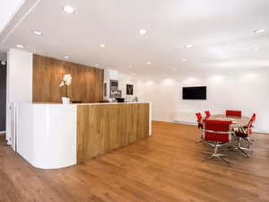 5 Person Private Office