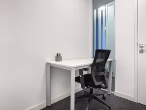 30 Person Private Office