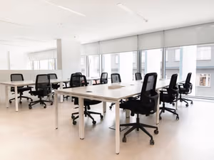 5 Person Private Office