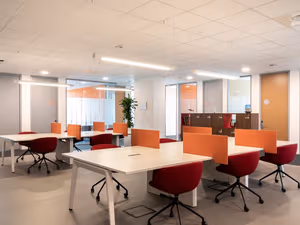 25 Person Private Office