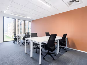 10 Person Private Office