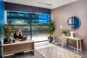 4 Person Coworking Desk