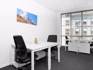 4 Person Private Office