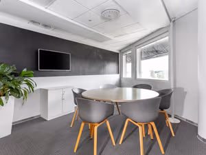 1 Person Private Office