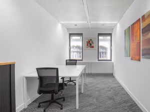 1 Person Virtual Office