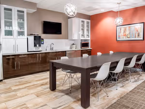 1 Person Virtual Office