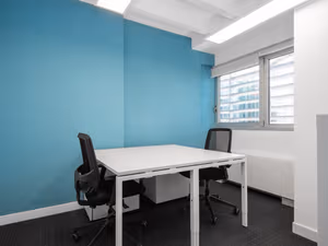 30 Person Private Office