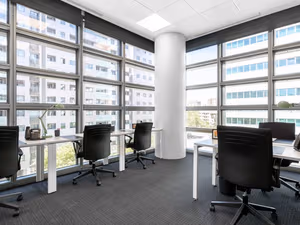 1 Person Private Office