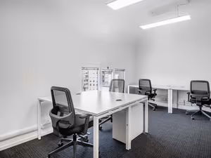 40 Person Private Office