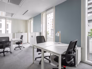 4 Person Private Office