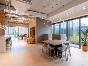 1 Person Coworking Desk