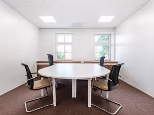 1 Person Private Office